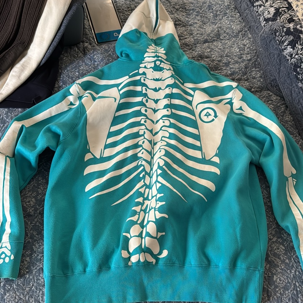 LRG Glow in the Dark Dead Serious Skeleton Zip Hoodie Large - Picture 11 of 12